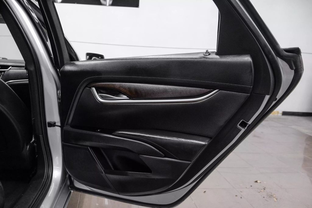 2019 CADILLAC XTS SEDAN V6, 3.6 LITER LUXURY SEDAN 4D