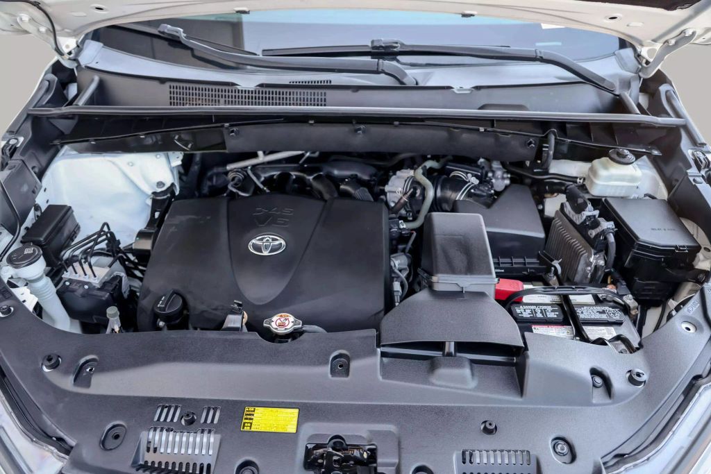 2018 TOYOTA HIGHLANDER SUV V6, 3.5 LITER LIMITED PLATINUM SPORT UTILITY 4D