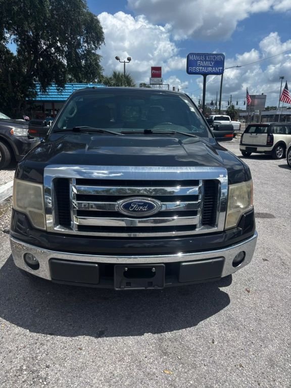 2010 FORD F150 SUPERCREW CAB PICKUP V8, FLEX FUEL, 5.4 LITER LARIAT PICKUP 4D 5 1/2 FT
