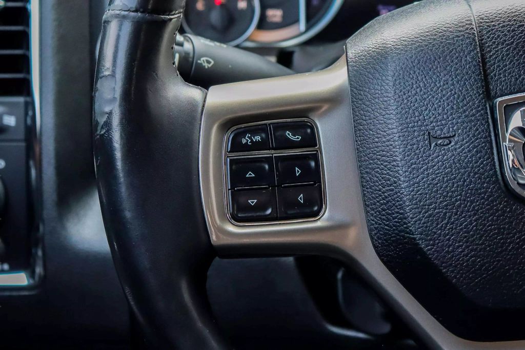 2017 RAM 1500 CREW CAB PICKUP V8, HEMI, 5.7 LITER LARAMIE PICKUP 4D 5 1/2 FT