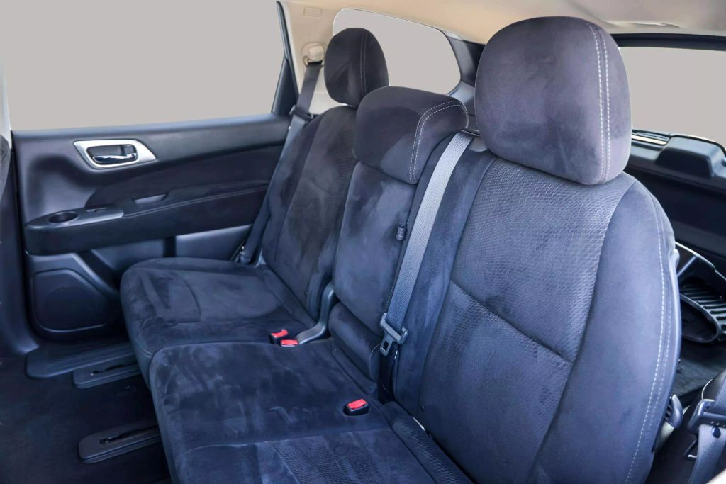 2015 NISSAN PATHFINDER SUV V6, 3.5 LITER SV SPORT UTILITY 4D