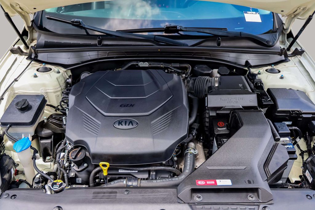 2019 KIA CADENZA SEDAN V6, GDI, 3.3 LITER PREMIUM SEDAN 4D