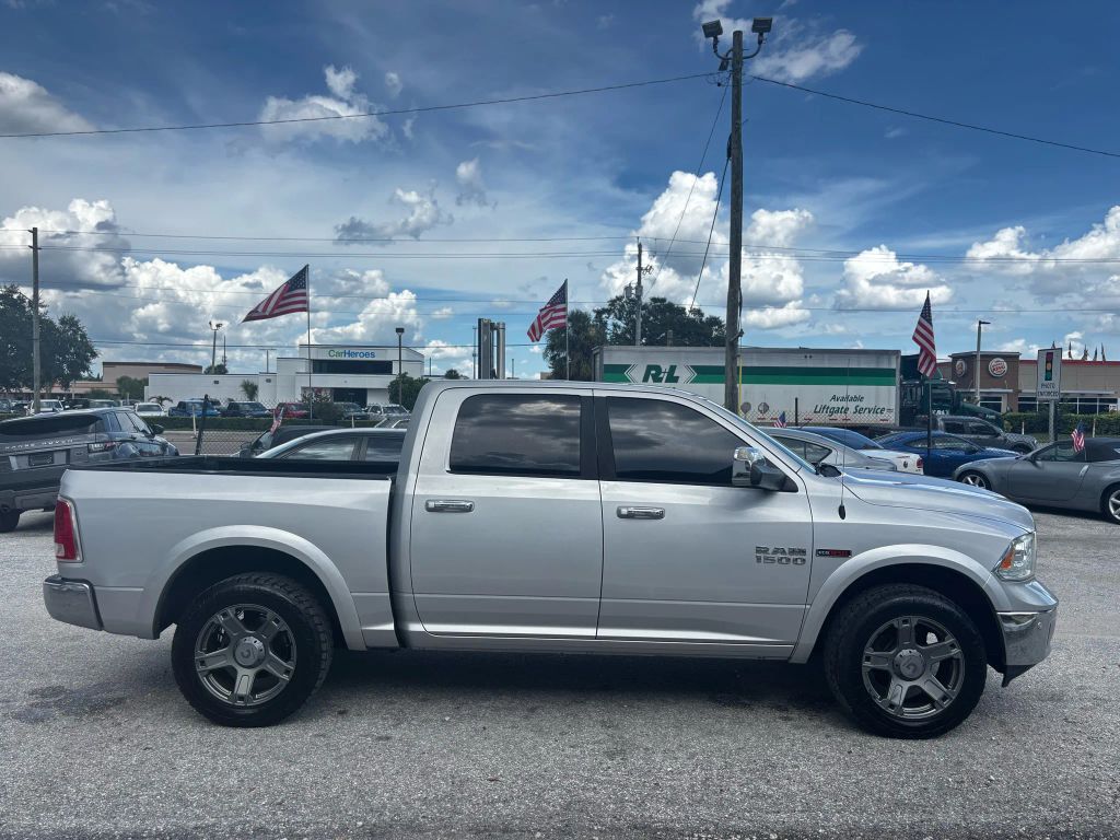 2015 RAM 1500 CREW CAB PICKUP V6, TURBO DIESEL, 3.0L LARAMIE PICKUP 4D 5 1/2 FT