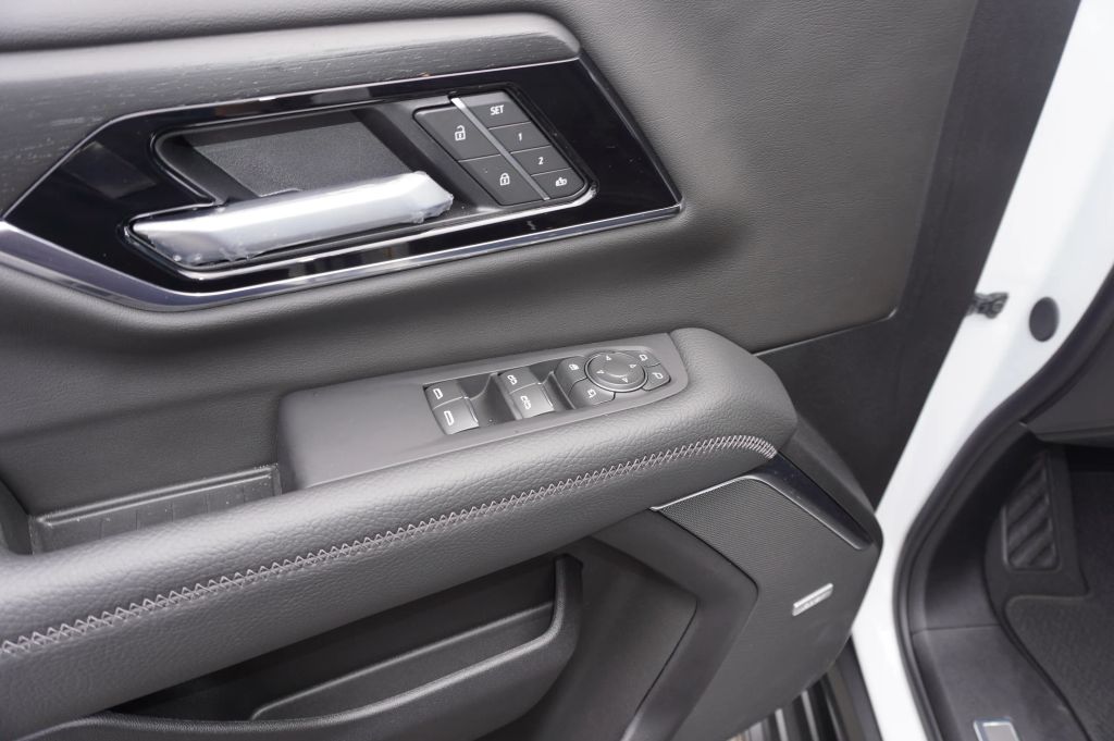 2025 GMC YUKON XL SUV V8, ECOTEC3, 6.2 LITER DENALI SPORT UTILITY 4D