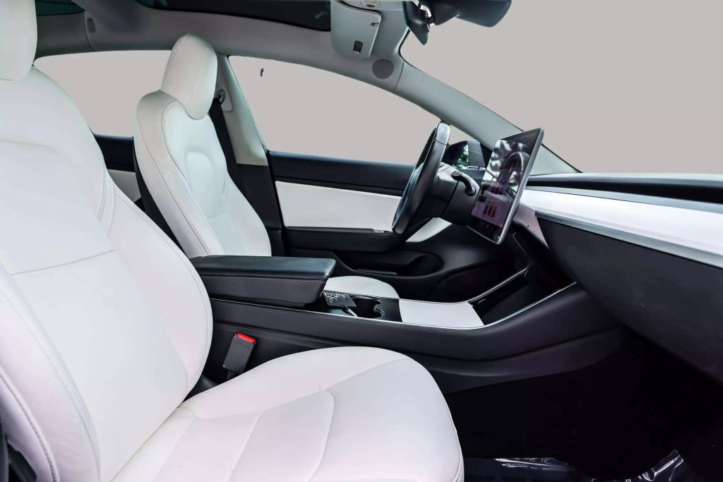 2019 TESLA MODEL 3 SEDAN AC ELECTRIC MOTOR STANDARD RANGE PLUS SEDAN 4D