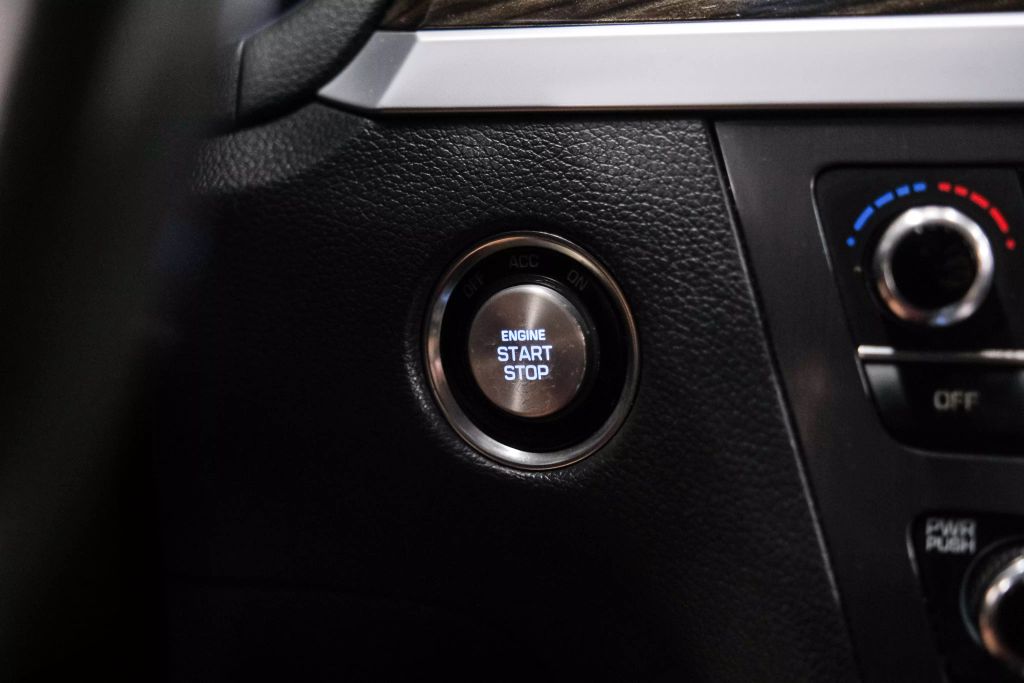 2017 GENESIS G80 SEDAN V6, 3.8 LITER 3.8 SEDAN 4D