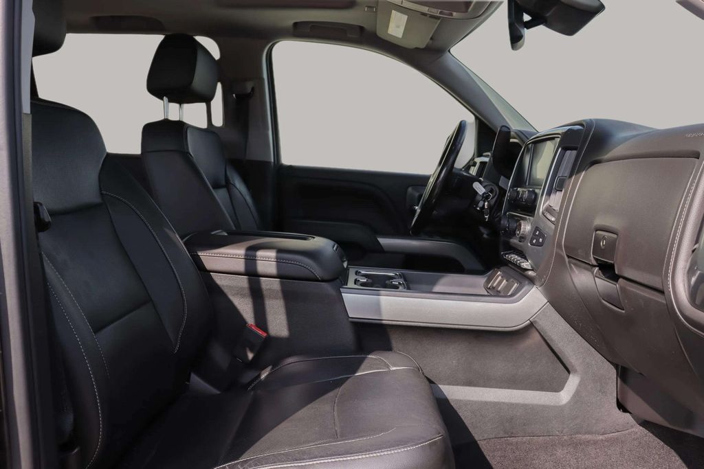 2018 CHEVROLET SILVERADO 1500 CREW CAB PICKUP V8, ECOTEC3, 5.3 LITER Z71 LTZ PICKUP 4D 5 3/4 FT