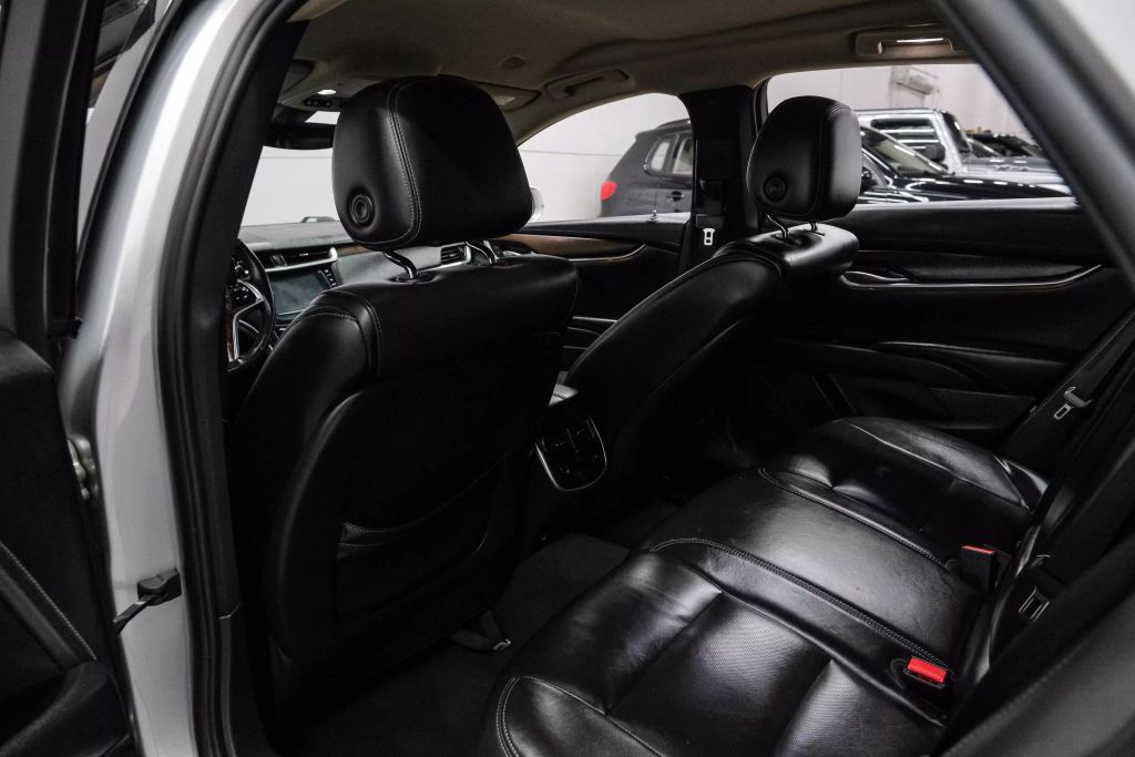 2019 CADILLAC XTS SEDAN V6, 3.6 LITER LUXURY SEDAN 4D