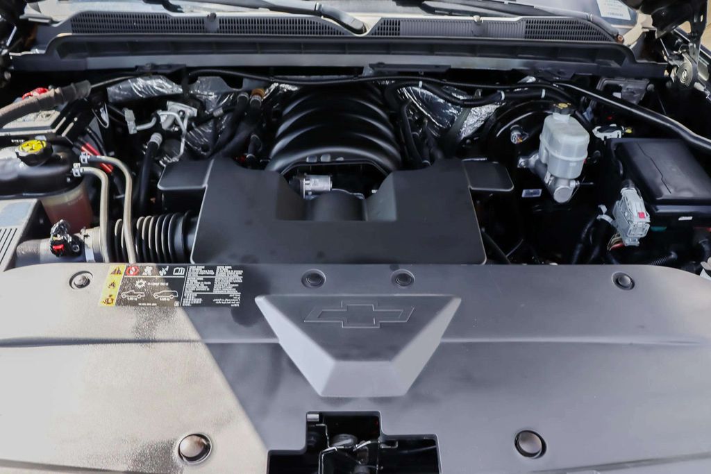 2018 CHEVROLET SILVERADO 1500 CREW CAB PICKUP V8, ECOTEC3, 5.3 LITER Z71 LTZ PICKUP 4D 5 3/4 FT
