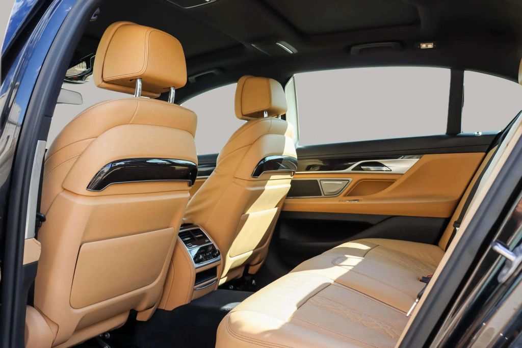 2018 BMW 7 SERIES SEDAN V8, TWIN TURBO, 4.4L 750I SEDAN 4D