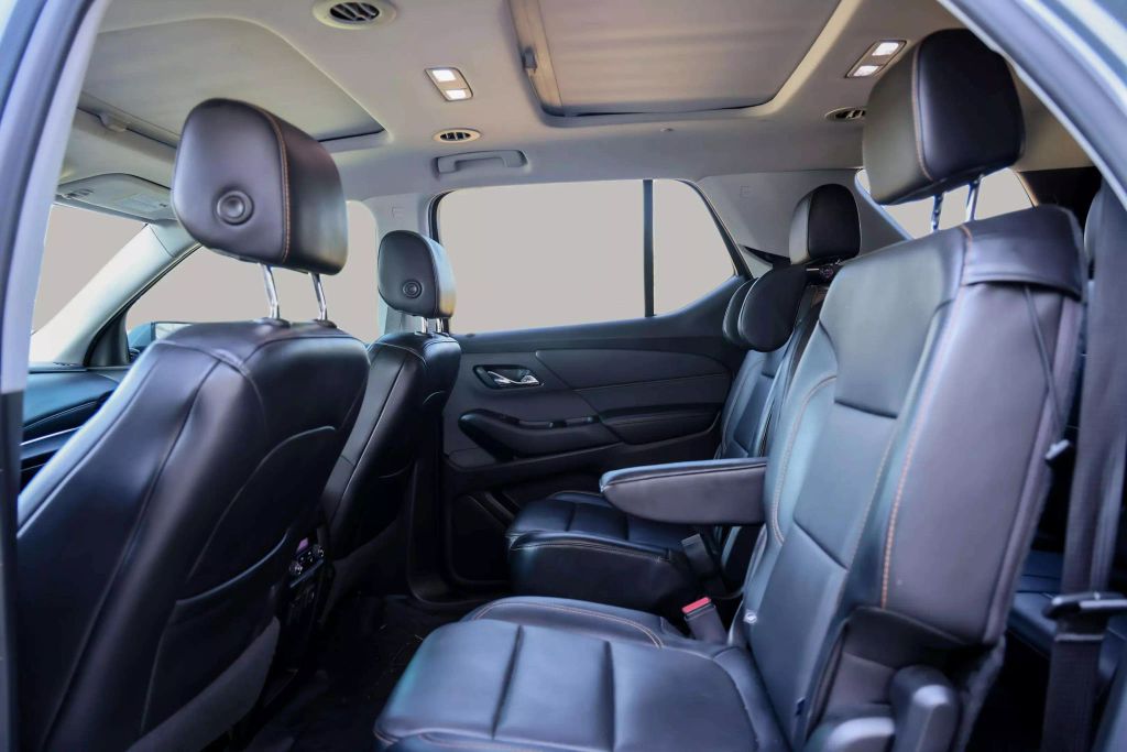 2019 CHEVROLET TRAVERSE SUV V6, 3.6 LITER PREMIER SPORT UTILITY 4D