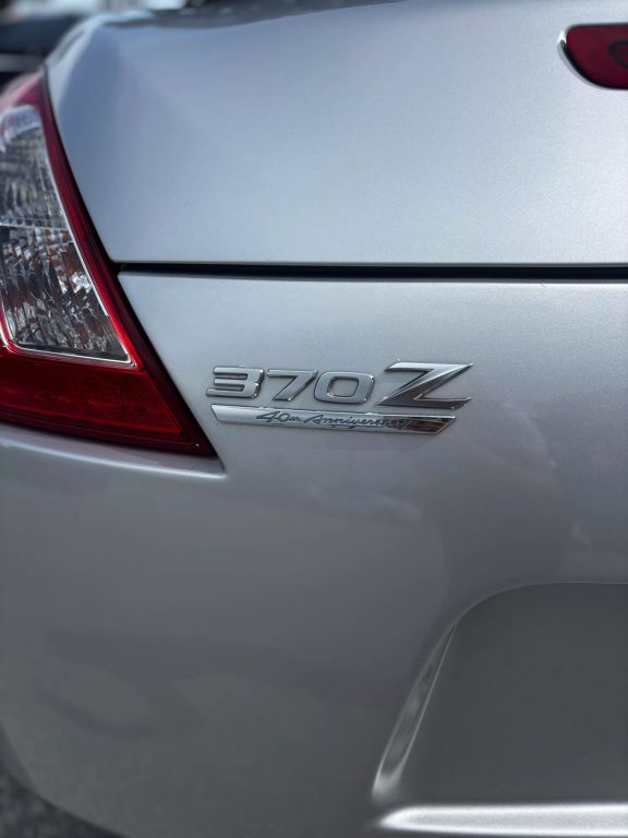 2010 NISSAN 370Z CONVERTIBLE V6, 3.7 LITER TOURING ROADSTER 2D