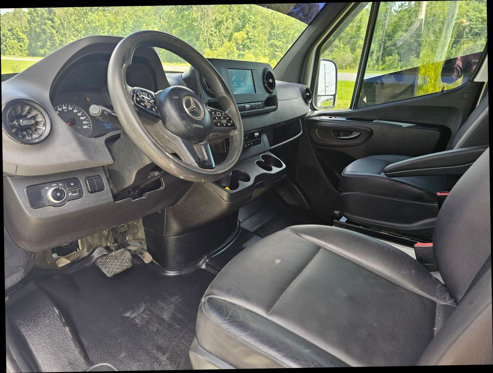 2022 Mercedes-benz Sprinter 2500 Cargo - Image 9 2022 Mercedes-benz Sprinter 2500 Cargo - Image 9