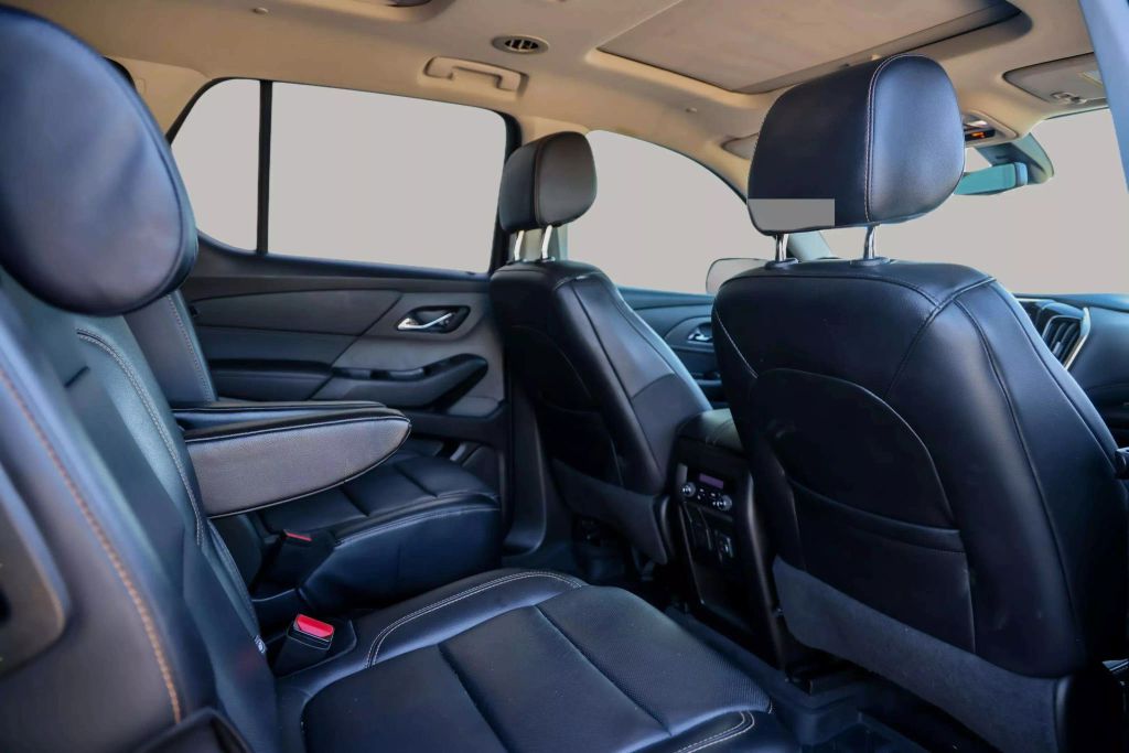 2019 CHEVROLET TRAVERSE SUV V6, 3.6 LITER PREMIER SPORT UTILITY 4D