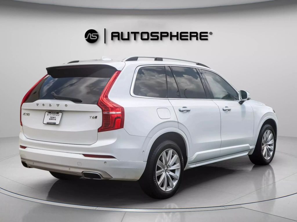 2018 VOLVO XC90 SUV 4-CYL, DRIVE-E, TURBO, SUPERCHARGED, 2.0 LITER T6 MOMENTUM SPORT UTILITY 4D