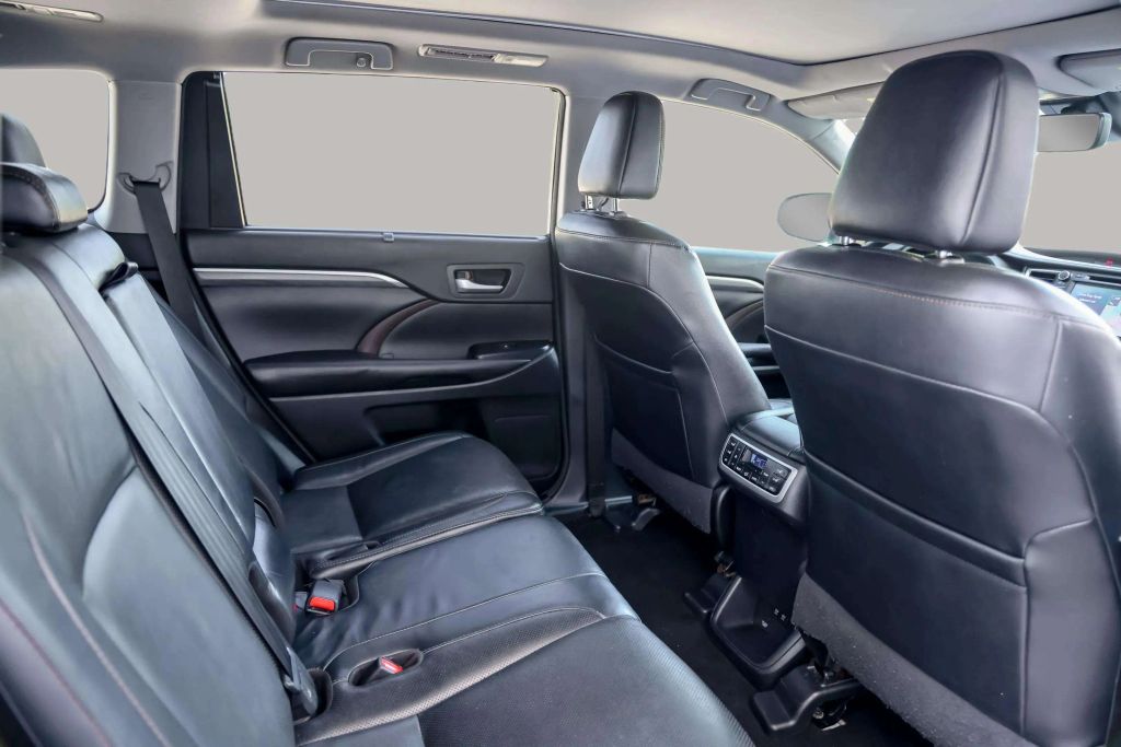2018 TOYOTA HIGHLANDER SUV V6, 3.5 LITER LIMITED PLATINUM SPORT UTILITY 4D