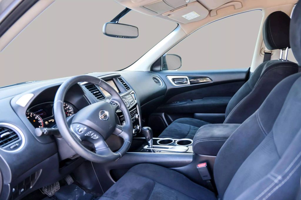 2015 NISSAN PATHFINDER SUV V6, 3.5 LITER SV SPORT UTILITY 4D