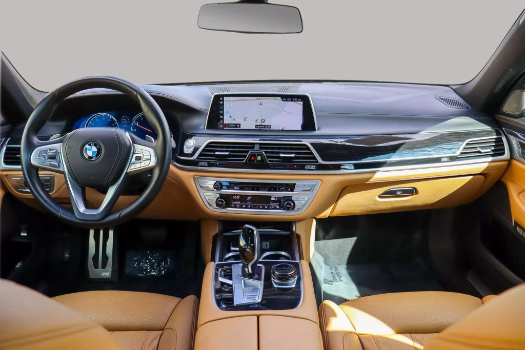 2018 BMW 7 SERIES SEDAN V8, TWIN TURBO, 4.4L 750I SEDAN 4D