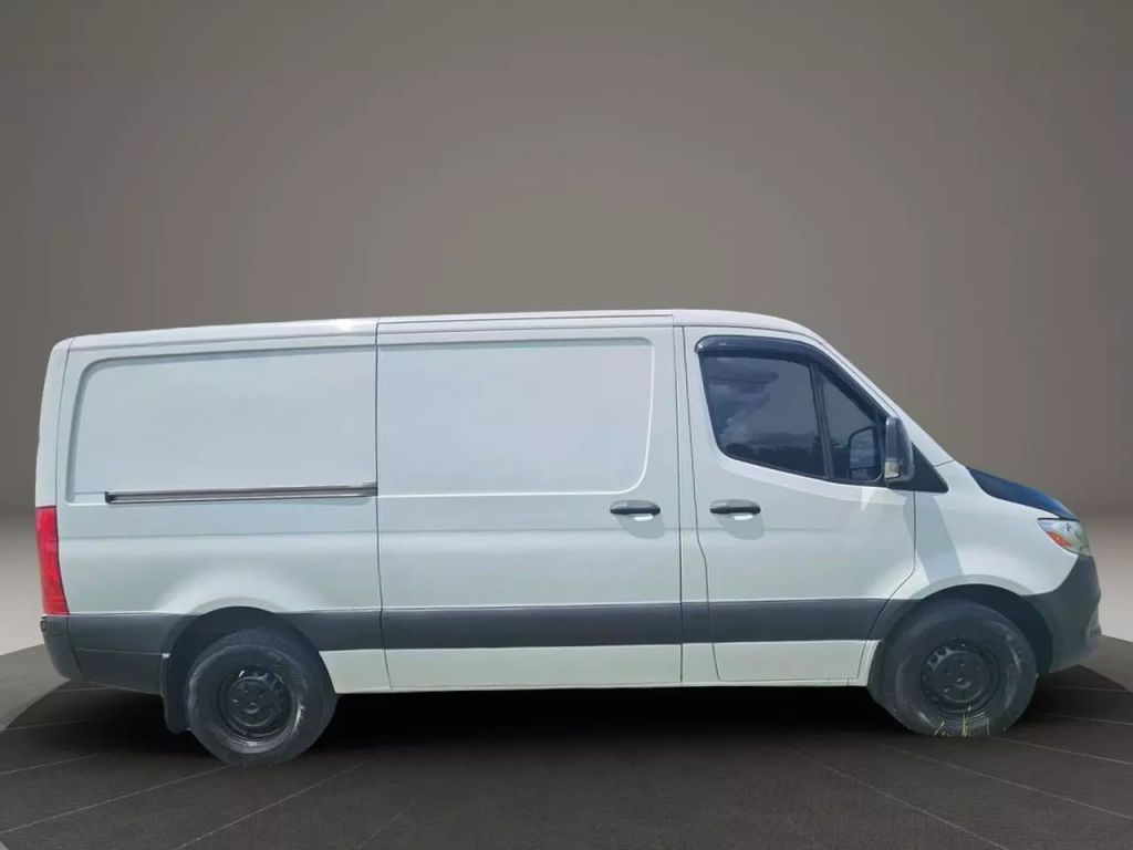 2022 Mercedes-benz Sprinter 2500 Cargo - Image 7 2022 Mercedes-benz Sprinter 2500 Cargo - Image 7