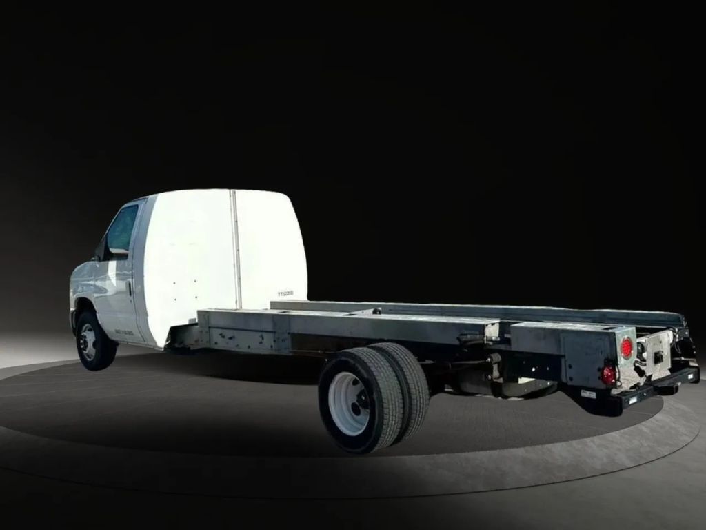 2011 Ford E350 Super Duty Passenger - Image 11 2011 Ford E350 Super Duty Passenger - Image 11