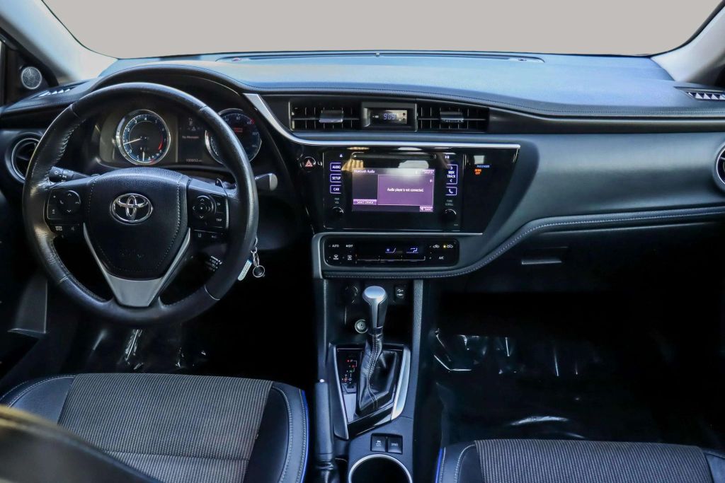 2018 TOYOTA COROLLA SEDAN 4-CYL, 1.8 LITER SE SEDAN 4D