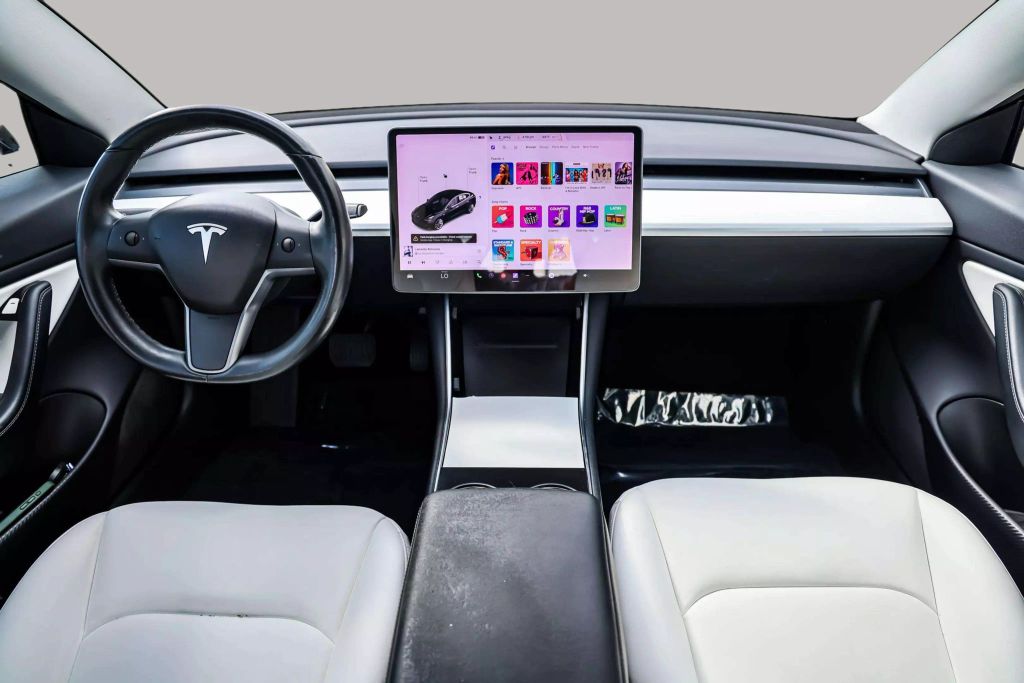 2019 TESLA MODEL 3 SEDAN AC ELECTRIC MOTOR STANDARD RANGE PLUS SEDAN 4D