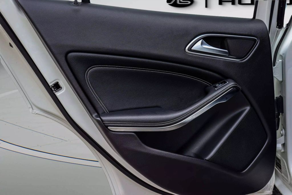 2020 MERCEDES-BENZ GLA SUV 4-CYL, TURBO, 2.0 LITER GLA 250 4MATIC SPORT UTILITY 4D
