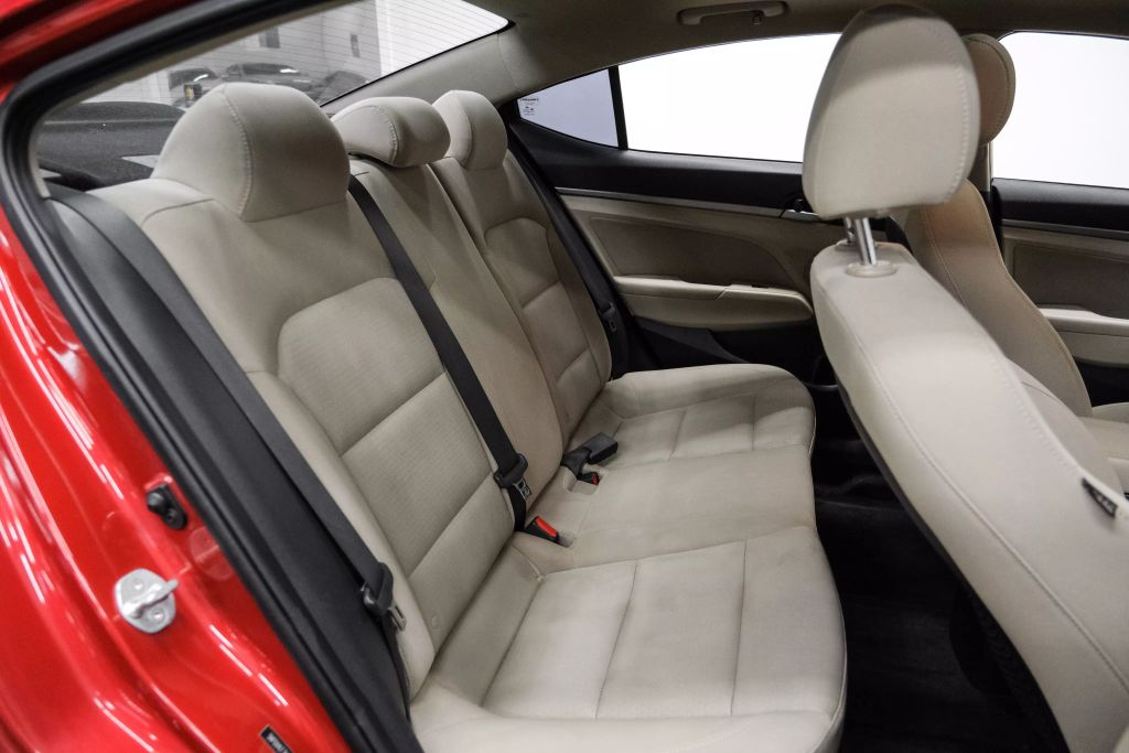 2017 HYUNDAI ELANTRA SEDAN 4-CYL, 2.0 LITER SE VALUE EDITION SEDAN 4D