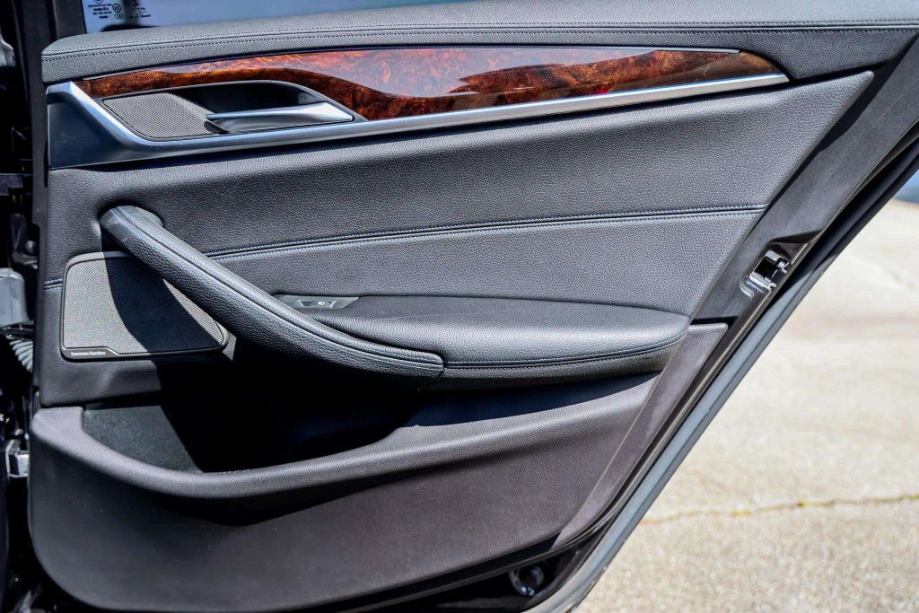 2017 BMW 5 SERIES SEDAN 6-CYL, TURBO, 3.0 LITER 540I SEDAN 4D