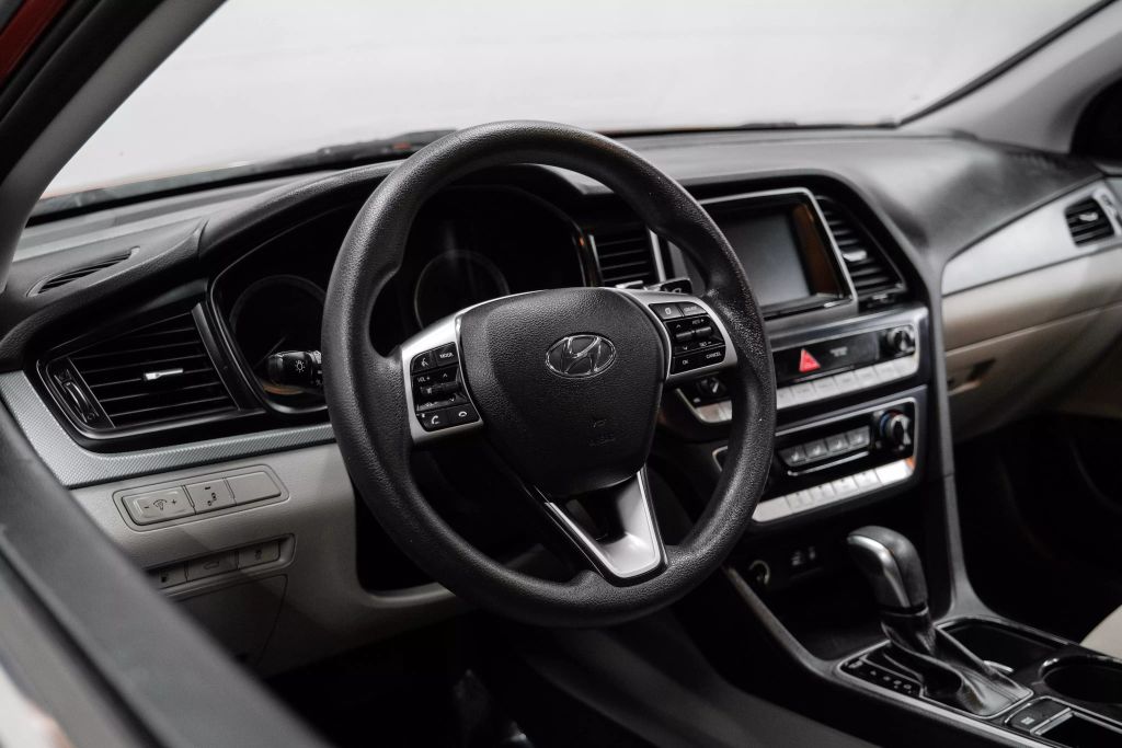 2019 HYUNDAI SONATA SEDAN 4-CYL, SULEV, 2.4 LITER SE SEDAN 4D