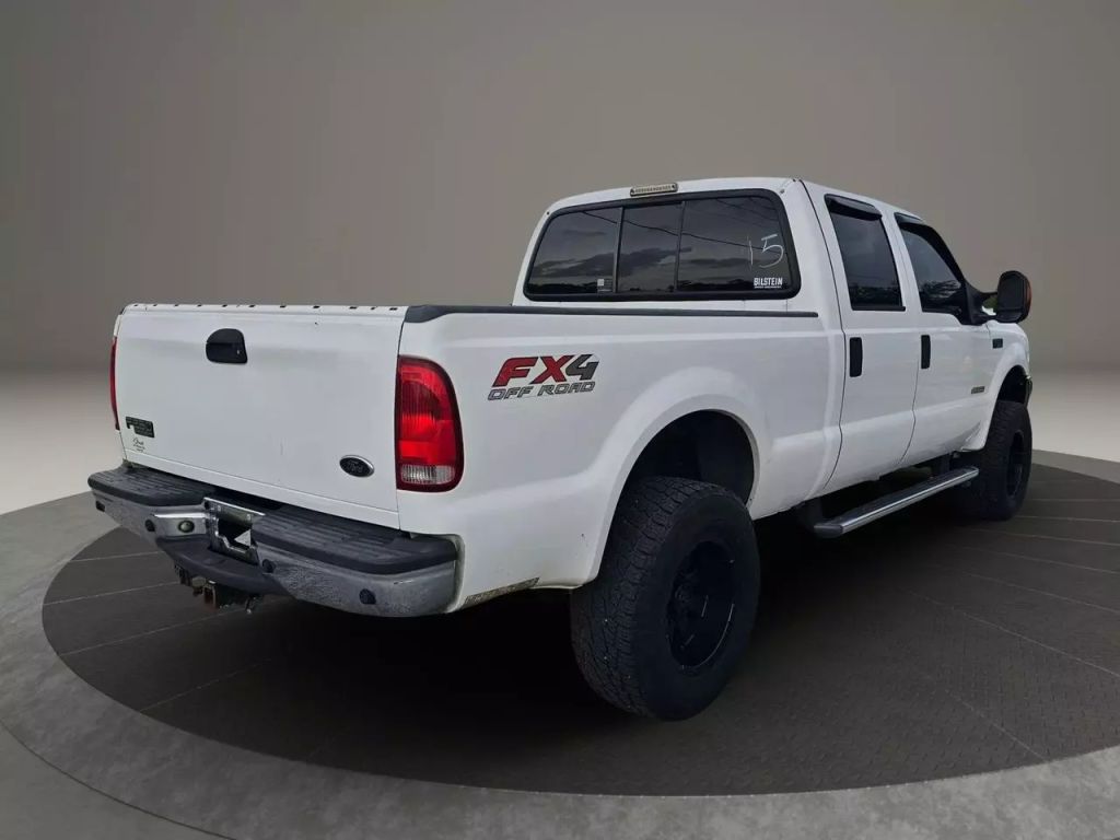 2004 Ford F250 Super Duty Crew Cab - Image 5