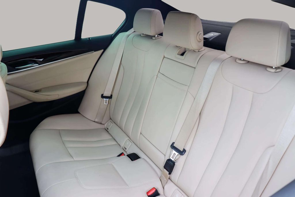 2018 BMW 5 SERIES SEDAN 4-CYL, TWIN TURBO, 2.0 LITER 530I SEDAN 4D