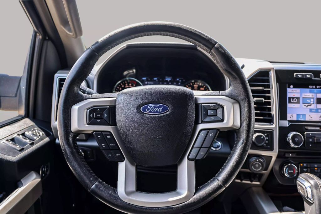 2017 FORD F150 SUPERCREW CAB PICKUP V6, ECOBOOST, 3.5T LARIAT PICKUP 4D 5 1/2 FT
