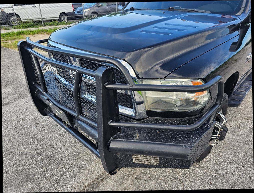 2015 Ram 3500 Crew Cab - Image 11 2015 Ram 3500 Crew Cab - Image 11