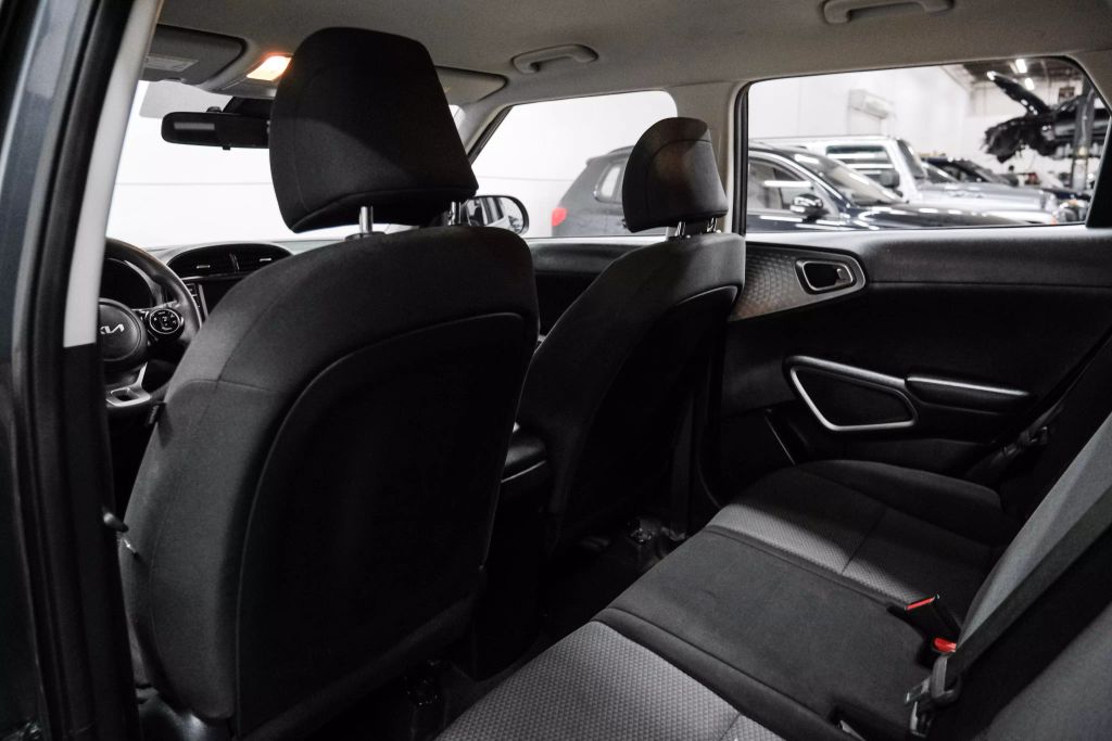 2022 KIA SOUL WAGON 4-CYL, 2.0 LITER LX WAGON 4D
