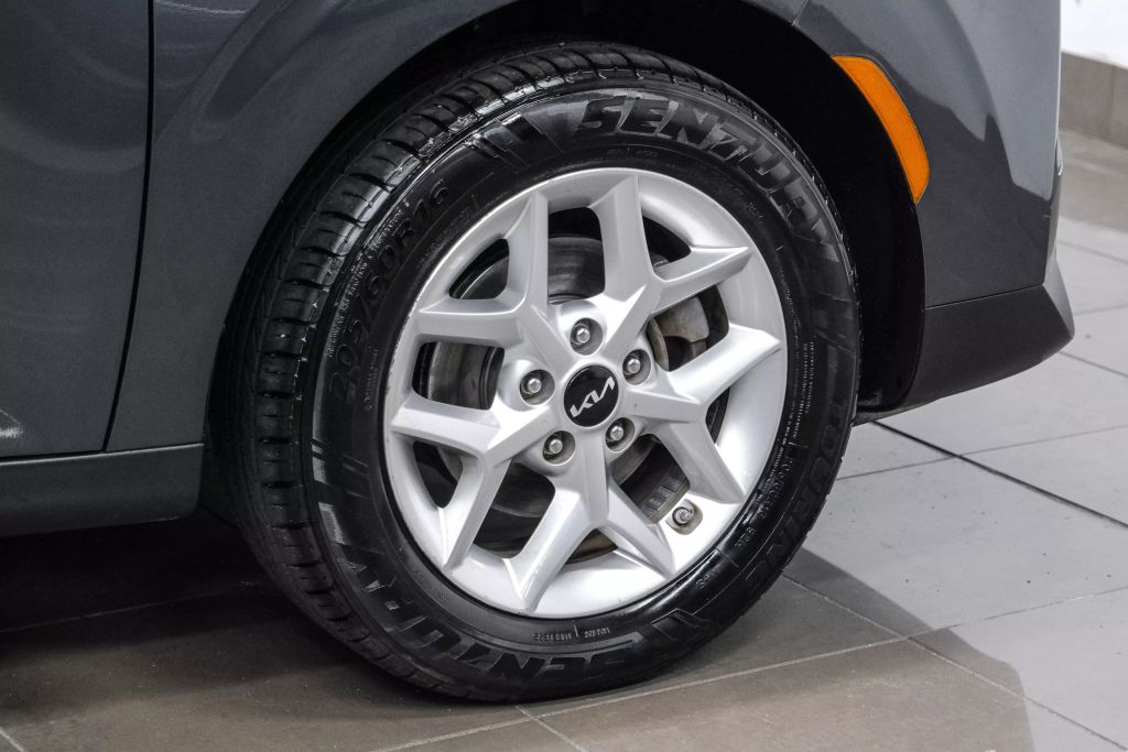 2022 KIA SOUL WAGON 4-CYL, 2.0 LITER LX WAGON 4D