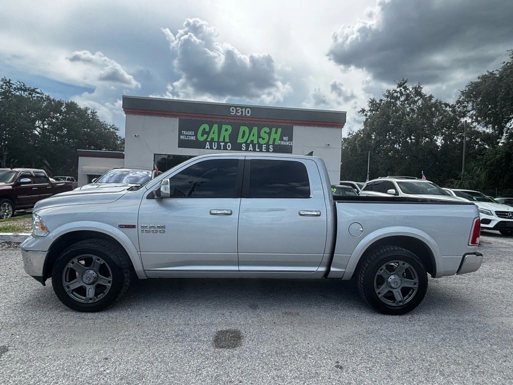 2015 RAM 1500 CREW CAB PICKUP V6, TURBO DIESEL, 3.0L LARAMIE PICKUP 4D 5 1/2 FT