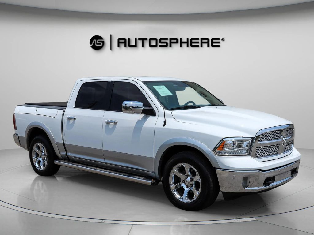 2017 RAM 1500 CREW CAB PICKUP V8, HEMI, 5.7 LITER LARAMIE PICKUP 4D 5 1/2 FT