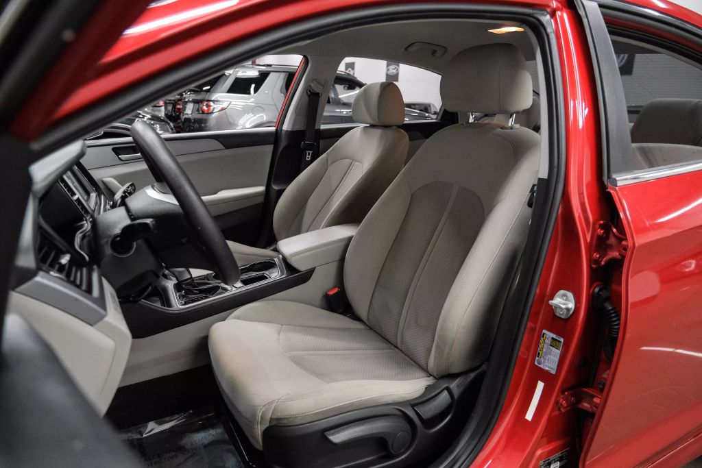 2019 HYUNDAI SONATA SEDAN 4-CYL, SULEV, 2.4 LITER SE SEDAN 4D