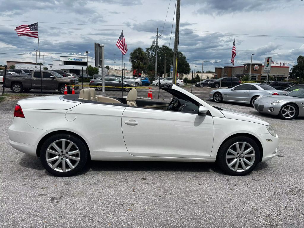 2009 VOLKSWAGEN EOS CONVERTIBLE 4-CYL, TURBO, 2.0 LITER KOMFORT CONVERTIBLE 2D