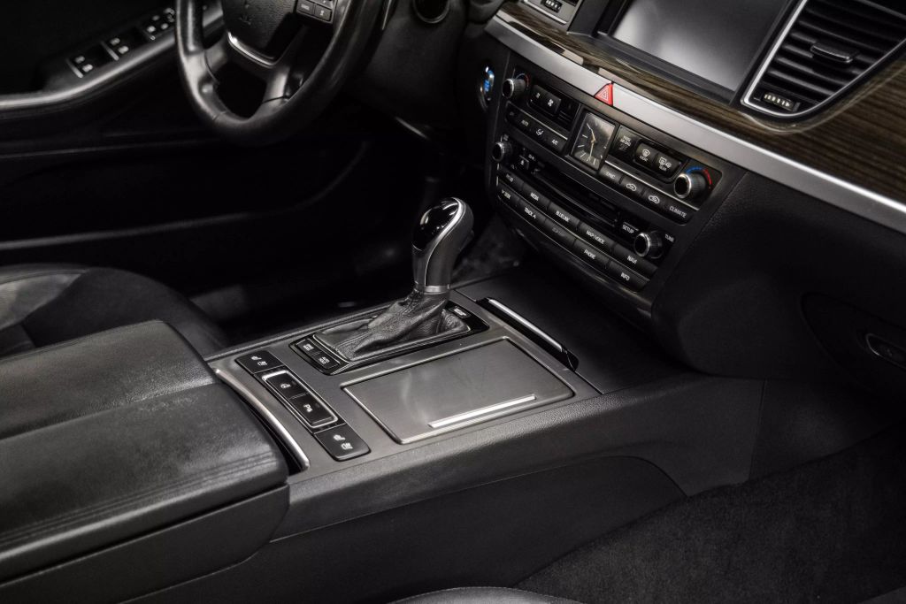 2017 GENESIS G80 SEDAN V6, 3.8 LITER 3.8 SEDAN 4D