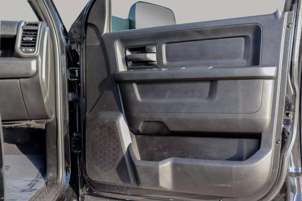 2022 RAM 3500 CREW CAB PICKUP 6-CYL, HO, TURBO DIESEL, 6.7 LITER TRADESMAN PICKUP 4D 8 FT