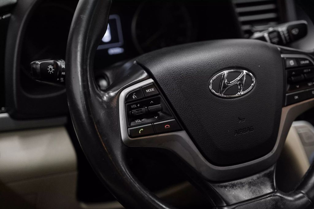 2017 HYUNDAI ELANTRA SEDAN 4-CYL, 2.0 LITER SE VALUE EDITION SEDAN 4D