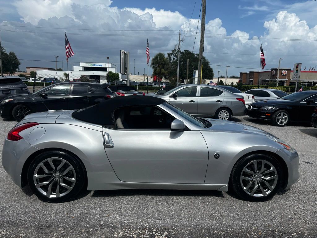 2010 NISSAN 370Z CONVERTIBLE V6, 3.7 LITER TOURING ROADSTER 2D