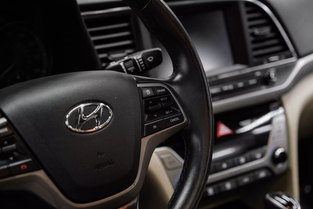 2017 HYUNDAI ELANTRA SEDAN 4-CYL, 2.0 LITER SE VALUE EDITION SEDAN 4D