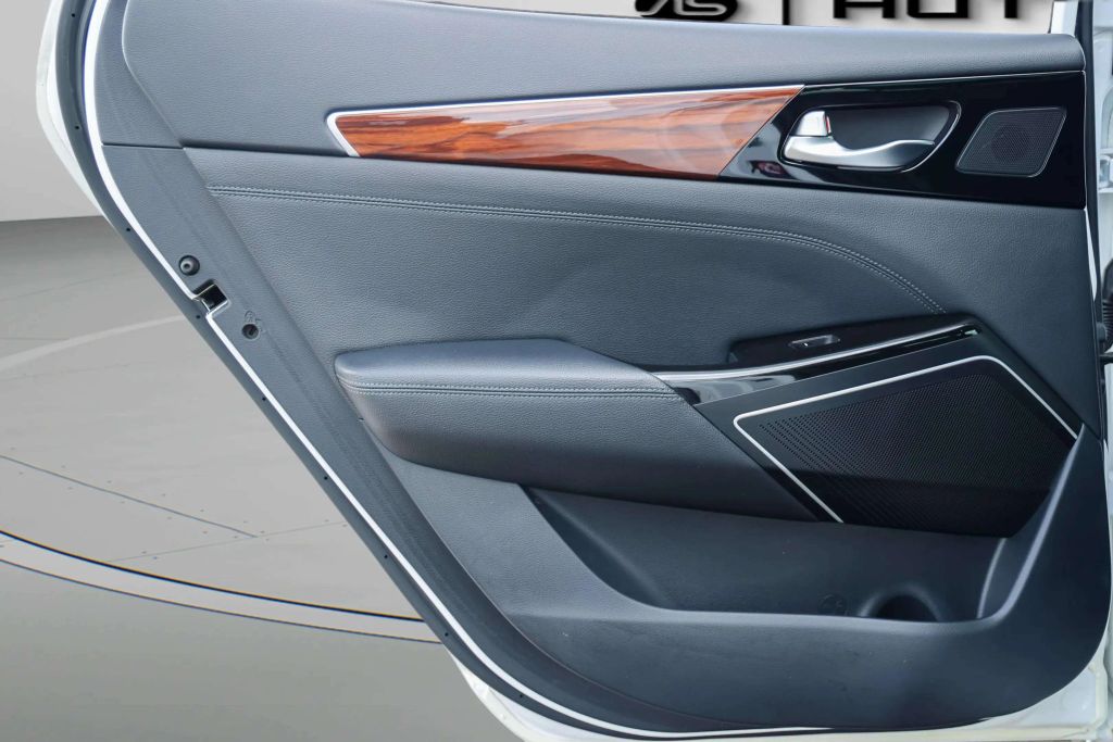 2019 KIA CADENZA SEDAN V6, GDI, 3.3 LITER PREMIUM SEDAN 4D