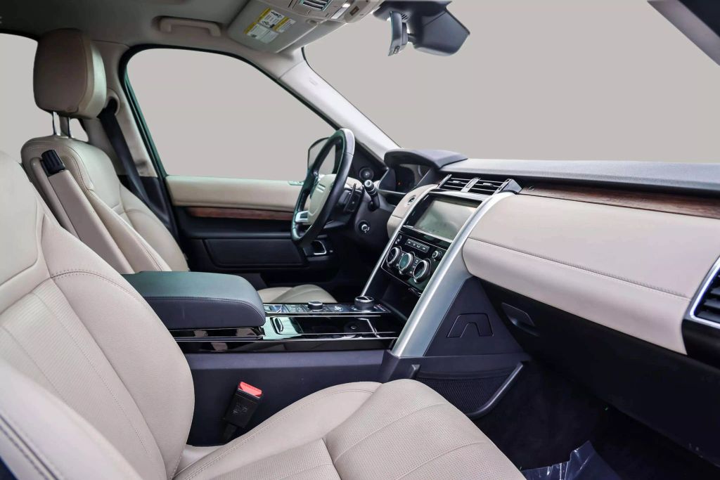2018 LAND ROVER DISCOVERY SUV V6, SUPERCHARGED, 3.0 LITER HSE SPORT UTILITY 4D