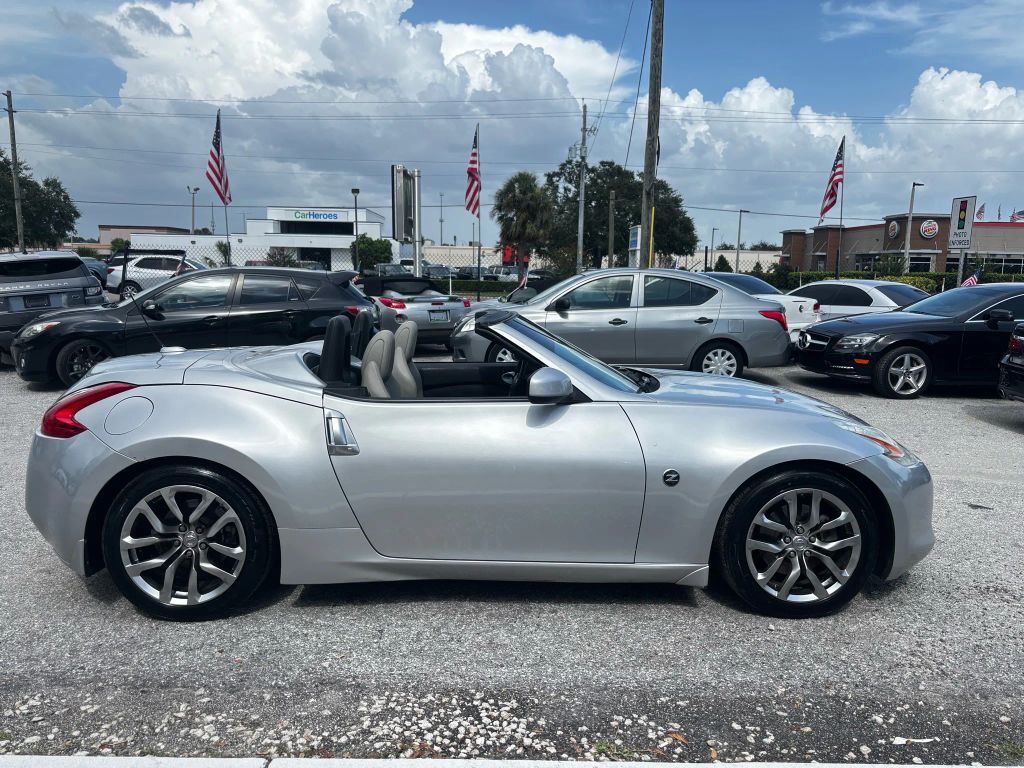 2010 NISSAN 370Z CONVERTIBLE V6, 3.7 LITER TOURING ROADSTER 2D