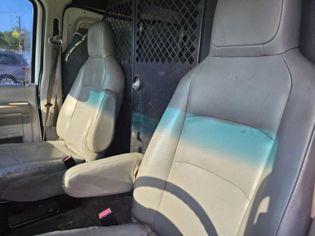 2013 Ford E250 Cargo - Image 21