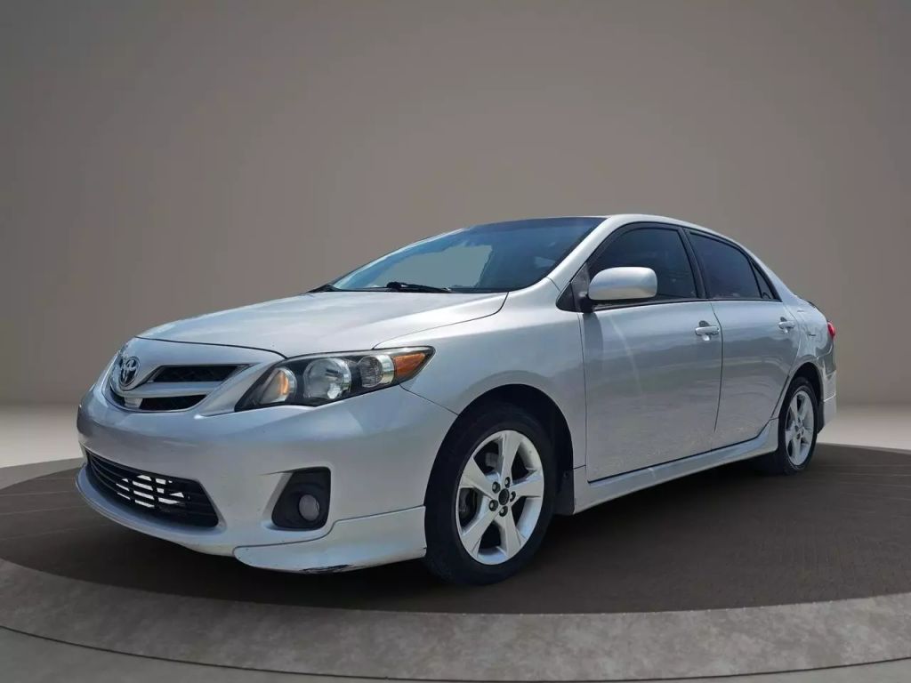 2011 Toyota Corolla - Image 1 2011 Toyota Corolla - Image 1